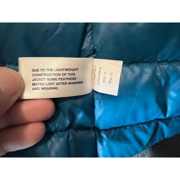 Gap Women's Down Puffer Vest Size S Dark Navy Lightweight Zip & Snap Jacket - Picture 10 of 10